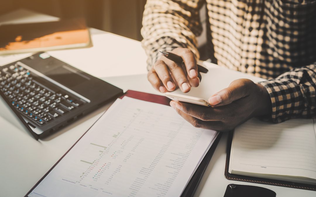 Salary vs. Dividends in Canada: How to Pay Yourself as an Owner