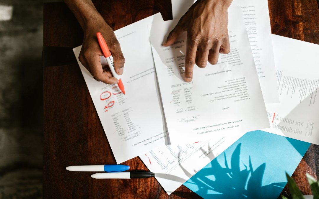 Small Business Tax & Accounting in Canada: Self-Employed, Contractors & Bookkeeping